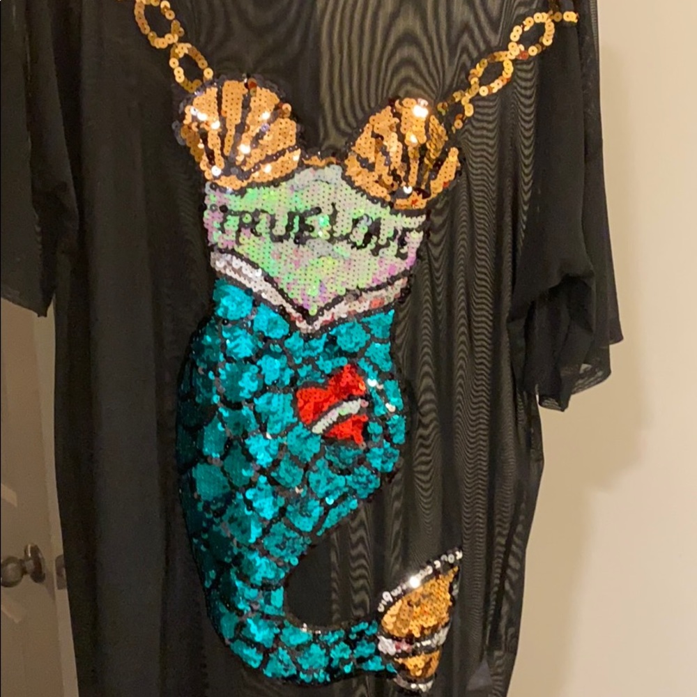 Dresss - Picture 2 of 2